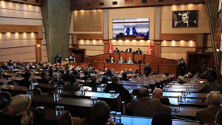 İBB Meclisi’nden riskli yapılar için önemli karar: Kira düzenlemesi ve sıfır faizli kredi onaylandı