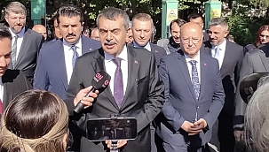Milli Eğitim Bakanı Yusuf Tekin, Bakırköy’de Karne Sevincine Ortak Oldu 